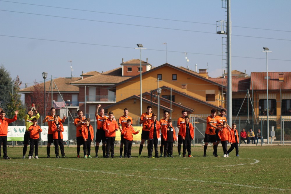 ingresso con i ragazzi delle giovanili